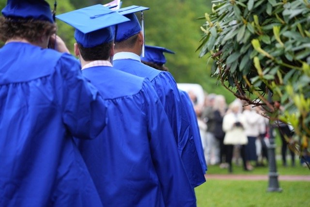 Lmk Graduation 20250531 006 Medium 2